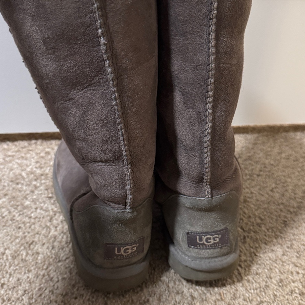 Uggs - image 4